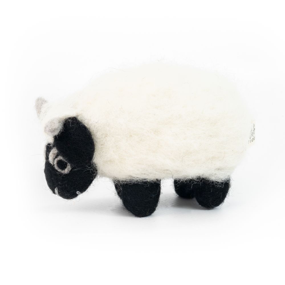 [GI-EC-AF001] Handmade Felt Black Faced Sheep